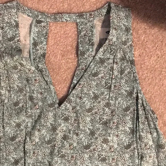 Old Navy sleeveless dress - Picture 2 of 4